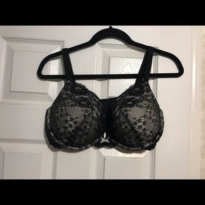 Black lace Victoria’s Secret bra